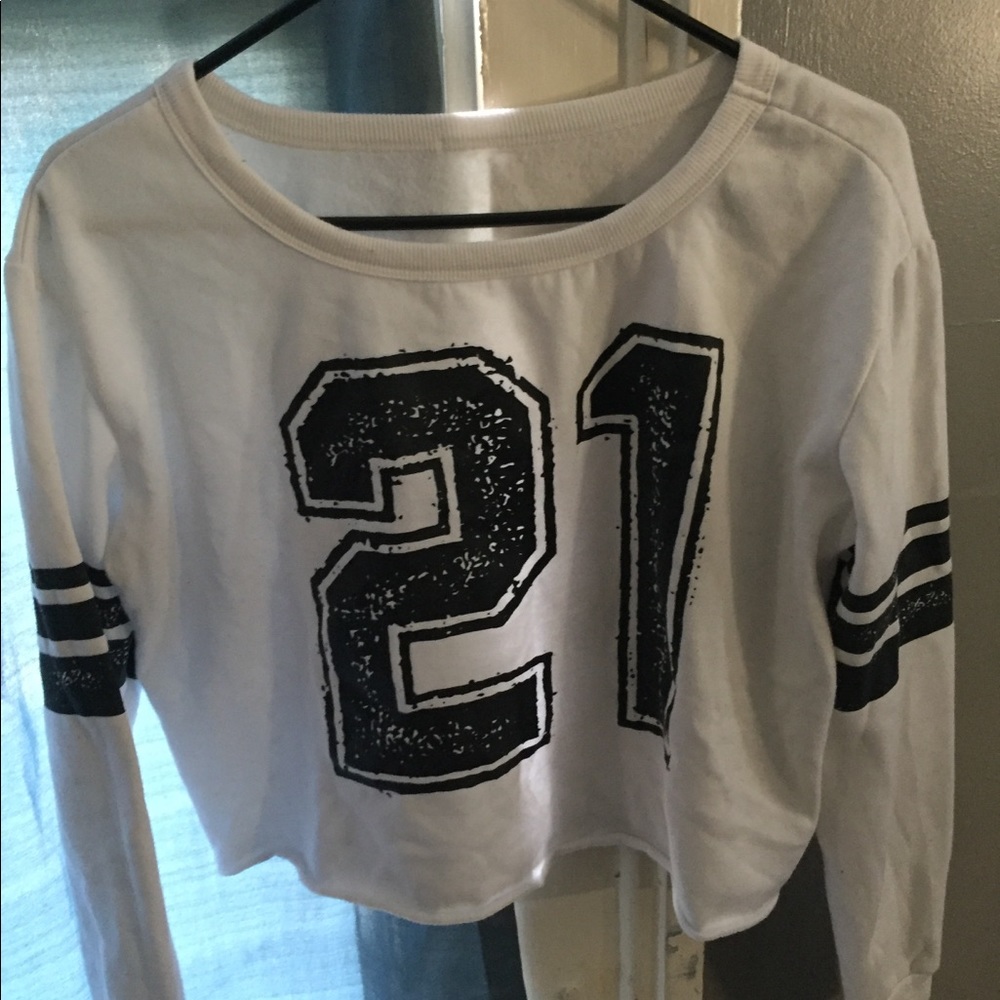 Long sleeve crop top